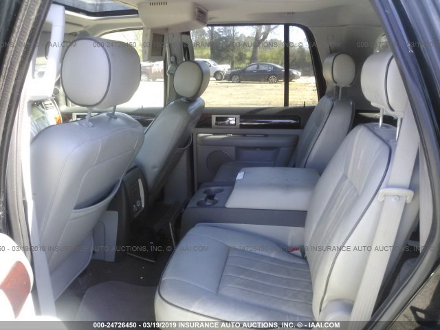 5LMFU28505LJ18459 - 2005 LINCOLN NAVIGATOR 黑色 照片 8