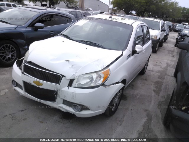 KL1TD6DE7AB098998 - 2010 CHEVROLET AVEO LS/LT WHITE photo 2