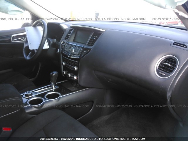 5N1AR2MM4FC626124 - 2015 NISSAN PATHFINDER S/SV/SL/PLATINUM BROWN photo 5