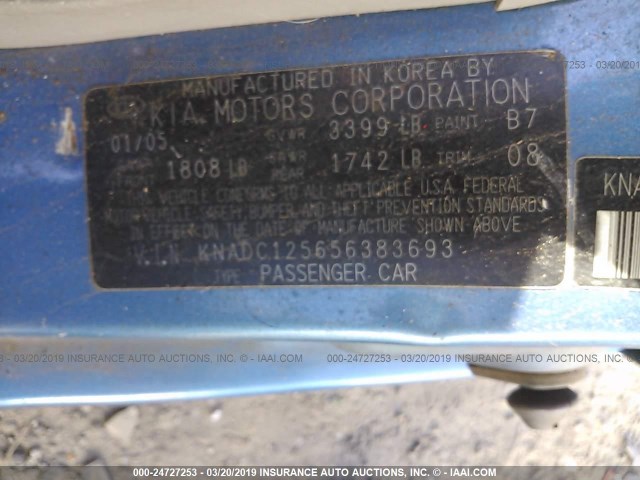 KNADC125656383693 - 2005 KIA RIO BLUE photo 9