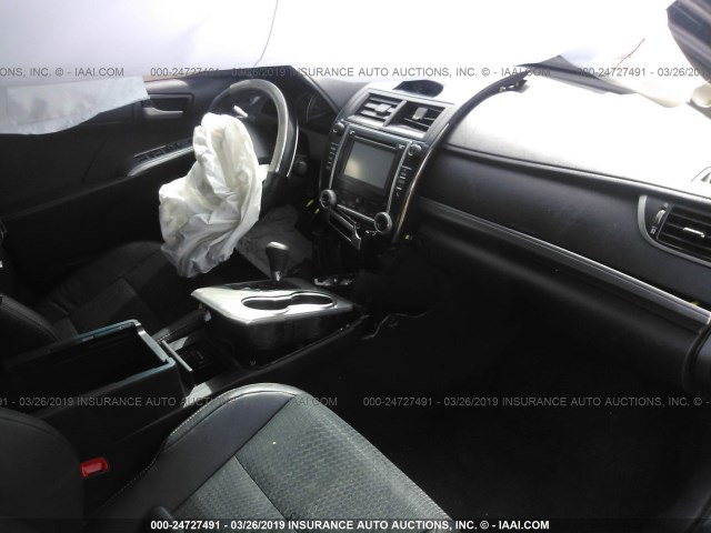 4T1BF1FK9EU821664 - 2014 TOYOTA CAMRY L/SE/LE/XLE 黑色 照片 5