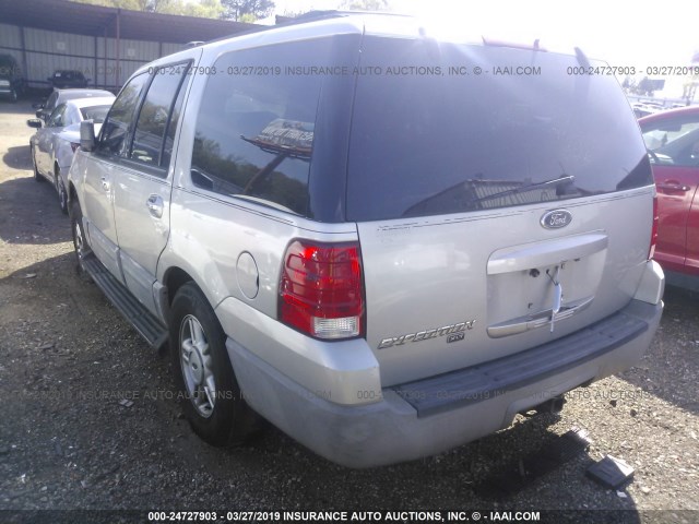 1FMRU15W23LC61966 - 2003 FORD EXPEDITION XLT SILVER photo 3