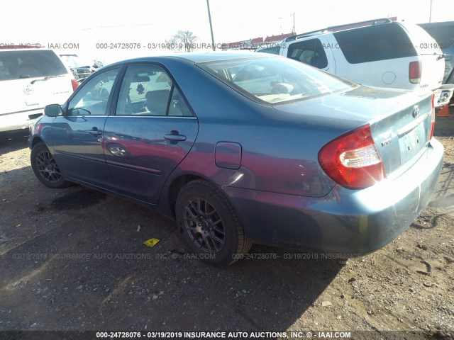 4T1BE32K32U629284 - 2002 TOYOTA CAMRY LE/XLE/SE BLUE photo 3