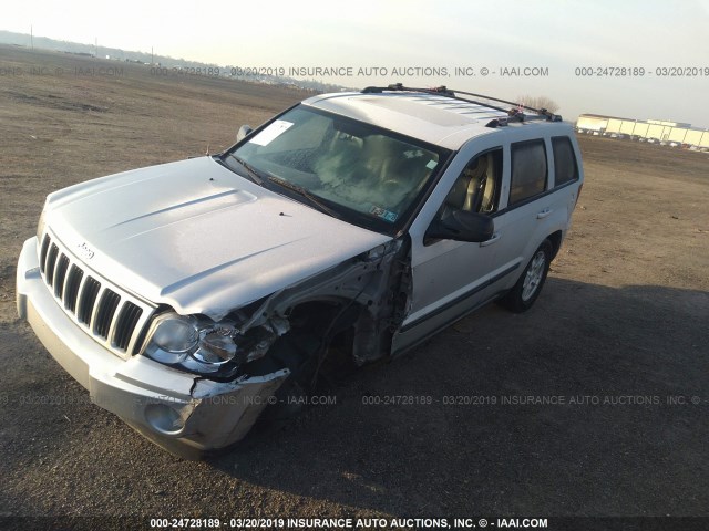 1J8GR48K27C544096 - 2007 JEEP GRAND CHEROKEE LAREDO/COLUMBIA/FREEDOM SILVER photo 2