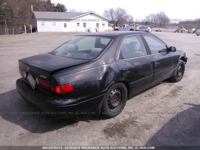 4T1BG22K31U044790 - 2001 TOYOTA CAMRY CE/LE/XLE BLACK photo 4