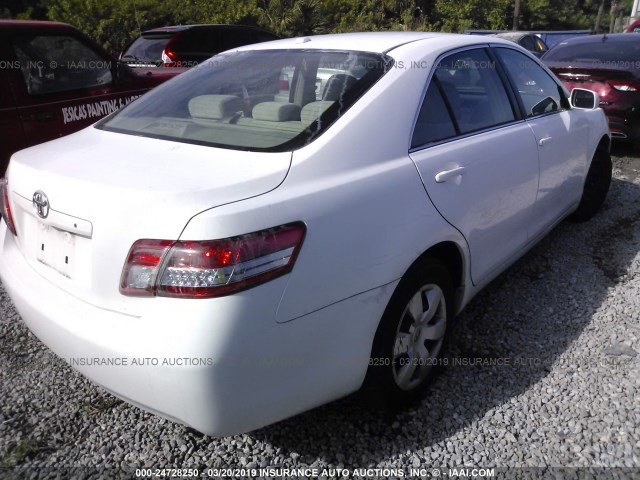 4T1BF3EK7BU699069 - 2011 TOYOTA CAMRY SE/LE/XLE 白色 照片 4