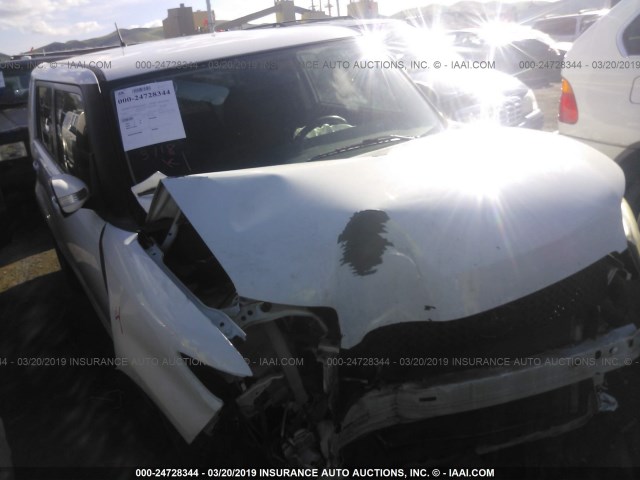 JTLKE50E281027715 - 2008 TOYOTA SCION XB 白色 照片 1