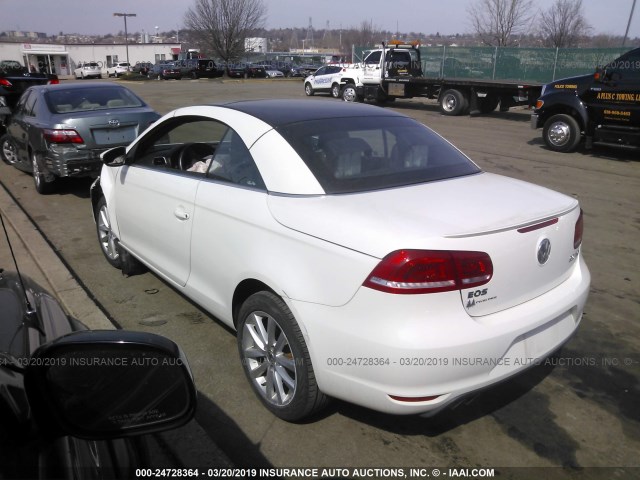 WVWBW8AH6EV007054 - 2014 VOLKSWAGEN EOS KOMFORT/SPORT WHITE photo 3