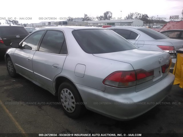 1HGCF86642A084022 - 2002 HONDA ACCORD VALUE SILVER photo 3