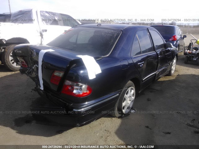 WDBJF65J61B370820 - 2001 MERCEDES-BENZ E 320 BLUE photo 4