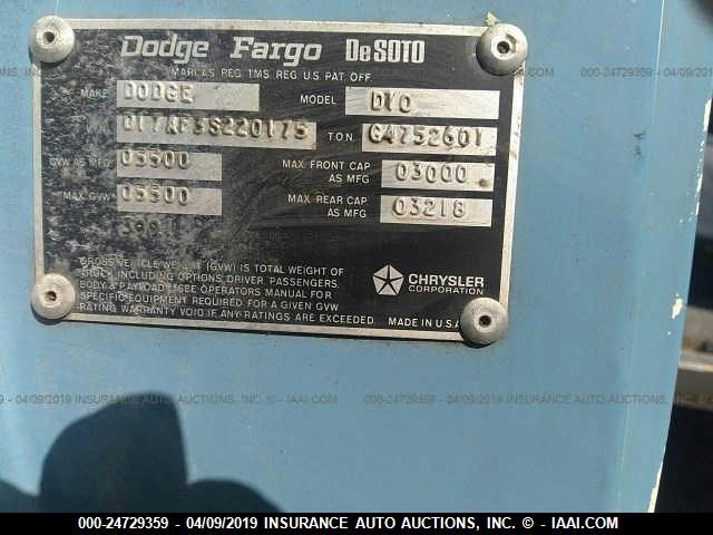 D17AF3S220175 - 1973 DODGE D100  BLUE photo 9