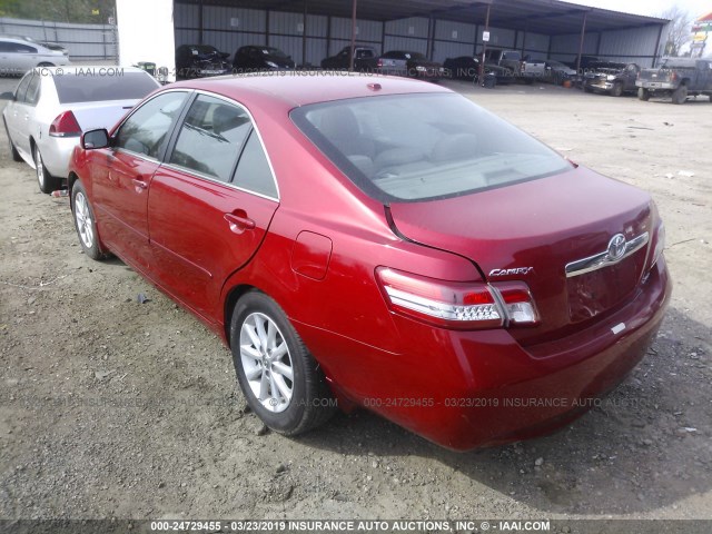 4T4BF3EK0BR176448 - 2011 TOYOTA CAMRY SE/LE/XLE RED photo 3