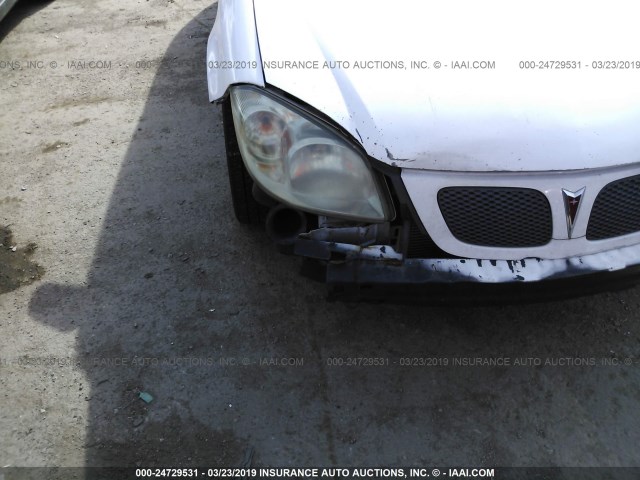 1G2AS18H497239977 - 2009 PONTIAC G5 WHITE photo 6