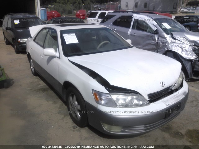 JT8BF28G5W5037687 - 1998 LEXUS ES 300 WHITE photo 1