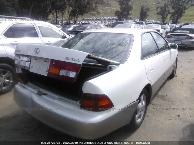 JT8BF28G5W5037687 - 1998 LEXUS ES 300 WHITE photo 4