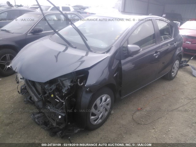 JTDKDTB31F1584708 - 2015 TOYOTA PRIUS C GRAY photo 2