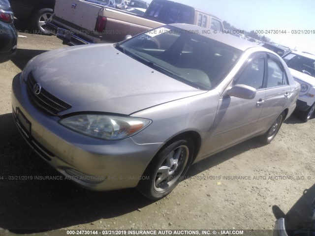 4T1BE32K63U662779 - 2003 TOYOTA CAMRY LE/XLE/SE Champagne photo 2