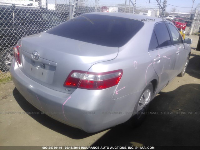 4T1BE46K39U390152 - 2009 TOYOTA CAMRY SE/LE/XLE SILVER photo 4