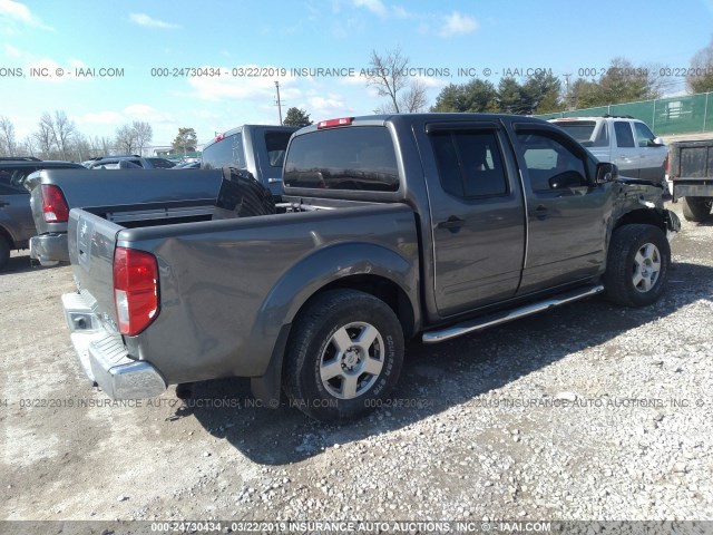 1N6AD07W48C444525 - 2008 NISSAN FRONTIER CREW CAB LE/SE/OFF ROAD GRAY photo 4