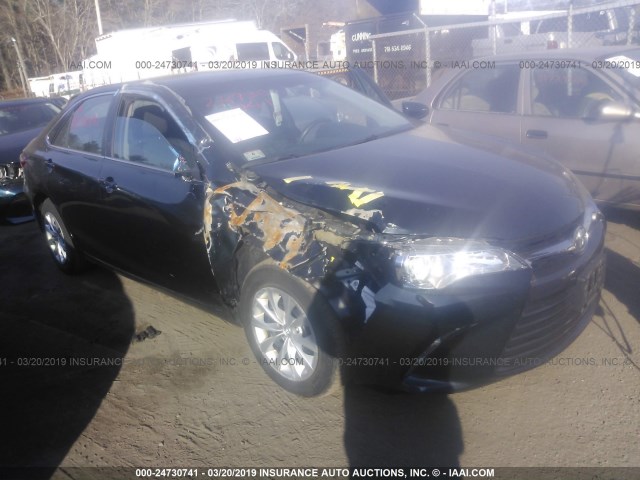 4T4BF1FK2FR490014 - 2015 TOYOTA CAMRY LE/XLE/SE/XSE BLACK photo 1