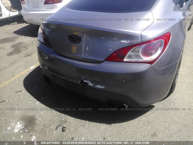 KMHHU6KH8AU024906 - 2010 HYUNDAI GENESIS COUPE 3.8L GRAY photo 6