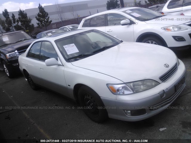 JT8BF28G310314584 - 2001 LEXUS ES 300 WHITE photo 1