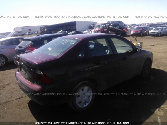 1FAFP34N86W126177 - 2006 FORD FOCUS ZX4 BURGUNDY photo 4