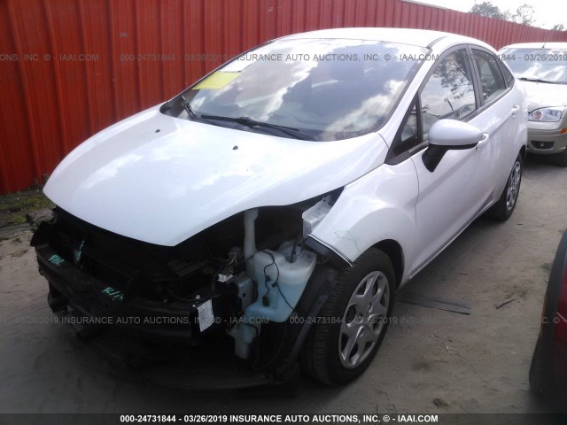 3FADP4AJ1DM171327 - 2013 FORD FIESTA S WHITE photo 2