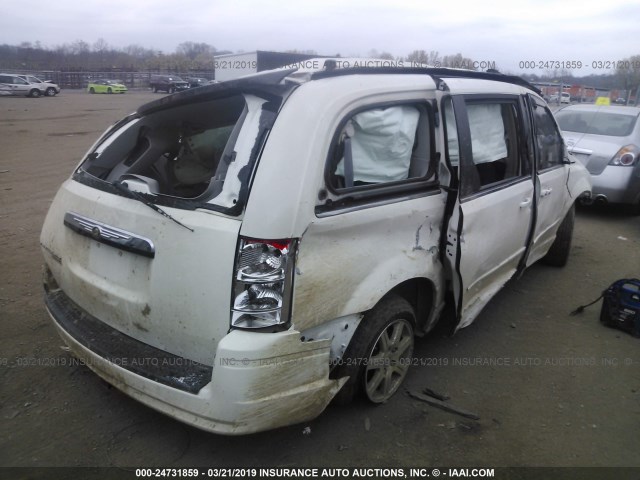 2A8HR54P18R781991 - 2008 CHRYSLER TOWN & COUNTRY TOURING WHITE photo 4
