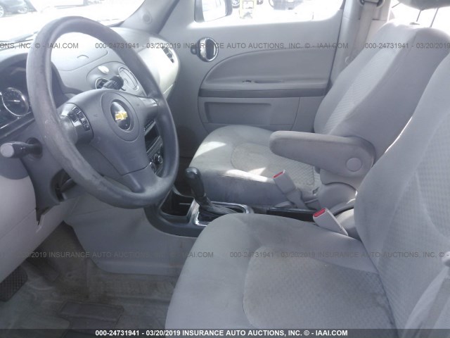 3GNBAAFW4BS530594 - 2011 CHEVROLET HHR LS Blanco foto 5