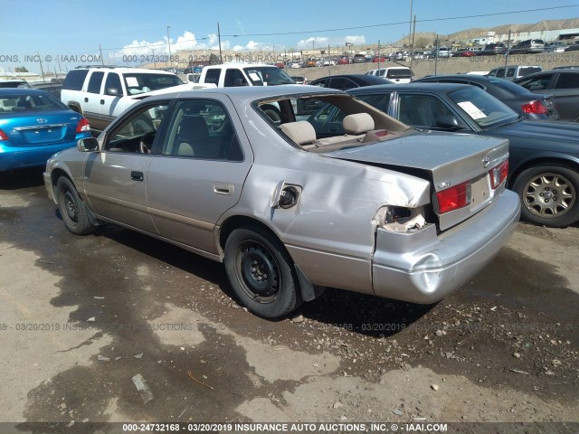 4T1BF28K41U124495 - 2001 TOYOTA CAMRY LE/XLE GOLD photo 3