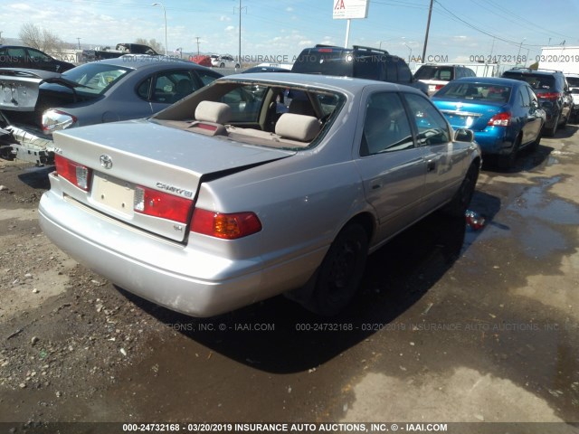 4T1BF28K41U124495 - 2001 TOYOTA CAMRY LE/XLE GOLD photo 4
