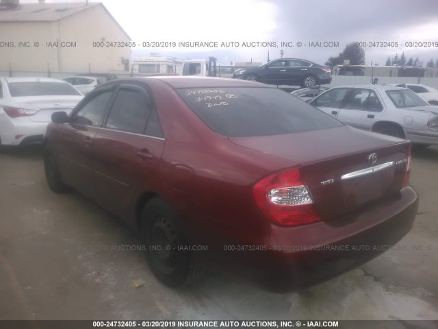 JTDBE32K620131995 - 2002 TOYOTA CAMRY LE/XLE/SE BURGUNDY photo 3