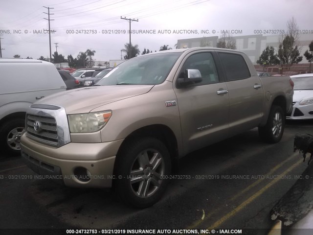 5TBEV58157S470140 - 2007 TOYOTA TUNDRA CREWMAX LIMITED GOLD photo 2