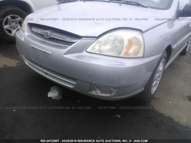 KNADC125646300763 - 2004 KIA RIO SILVER photo 6