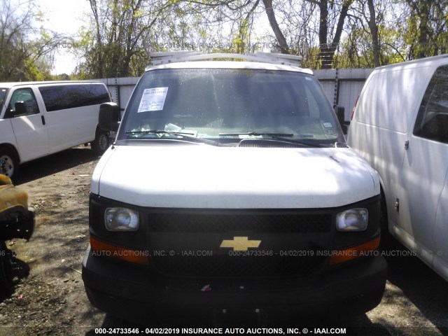 1GCSGAFX4E1121579 - 2014 CHEVROLET EXPRESS G1500  WHITE photo 6