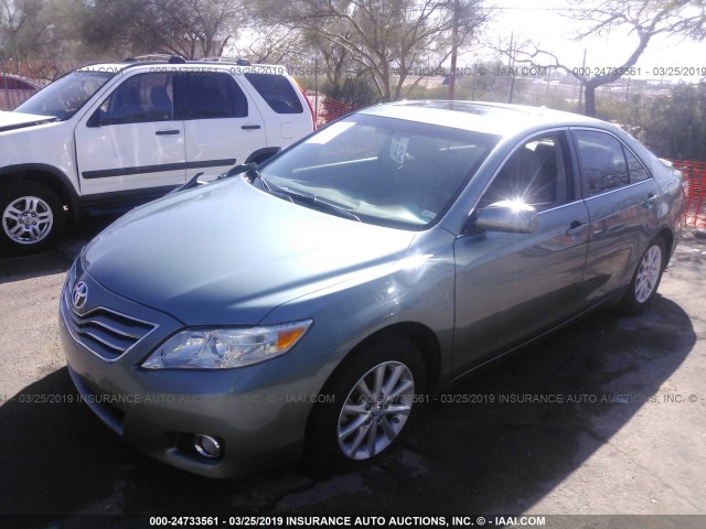 4T1BK3EK0BU620045 - 2011 TOYOTA CAMRY SE/LE/XLE BLUE photo 2