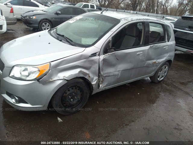 KL1TG6DE8BB168162 - 2011 CHEVROLET AVEO LT SILVER photo 2