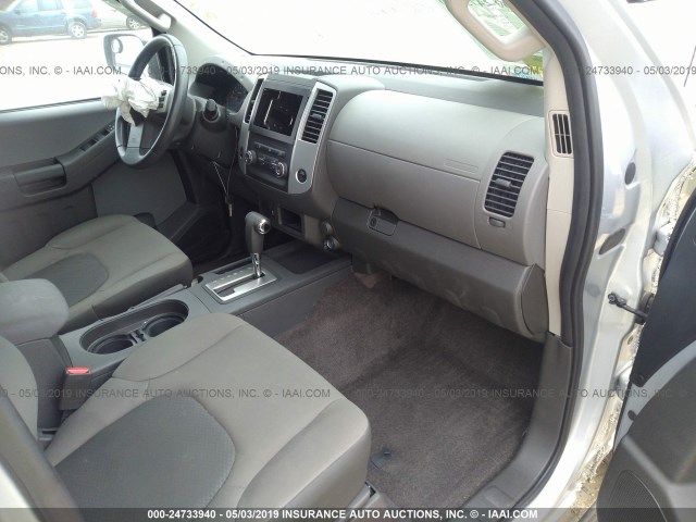 5N1AN0NU5FN663993 - 2015 NISSAN XTERRA X/S/PRO-4X SILVER photo 5