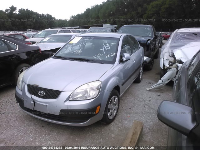 KNADE123076259270 - 2007 KIA RIO LX/SX SILVER photo 2