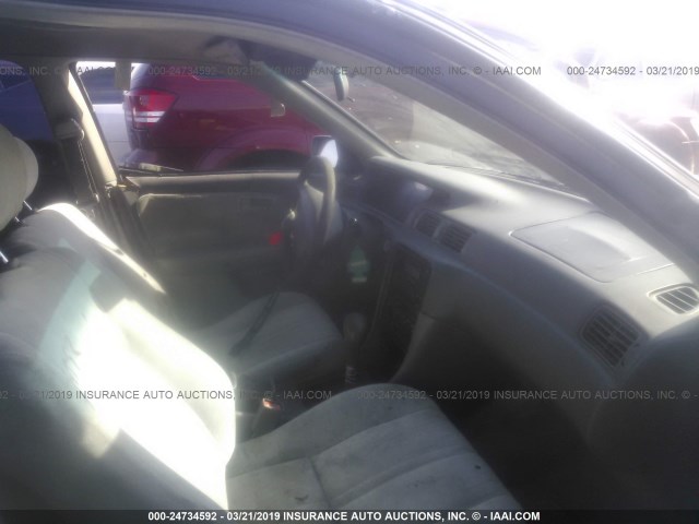 JT2BG22K0X0348219 - 1999 TOYOTA CAMRY LE/XLE 灰色 照片 5