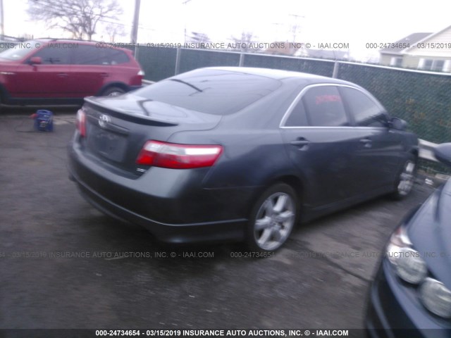 4T1BE46K28U212280 - 2008 TOYOTA CAMRY CE/LE/XLE/SE GRAY photo 4