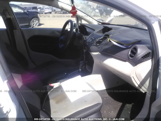 3FADP4TJ2DM215249 - 2013 FORD FIESTA S WHITE photo 5