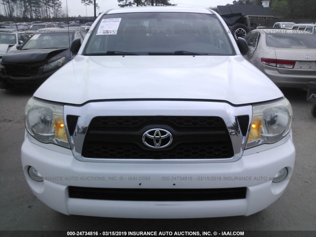 3TMJU4GN8BM110232 - 2011 TOYOTA TACOMA DOUBLE CAB PRERUNNER WHITE photo 6