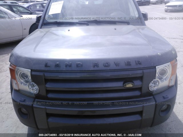 SALAE25415A329572 - 2005 LAND ROVER LR3 SE GRAY photo 6