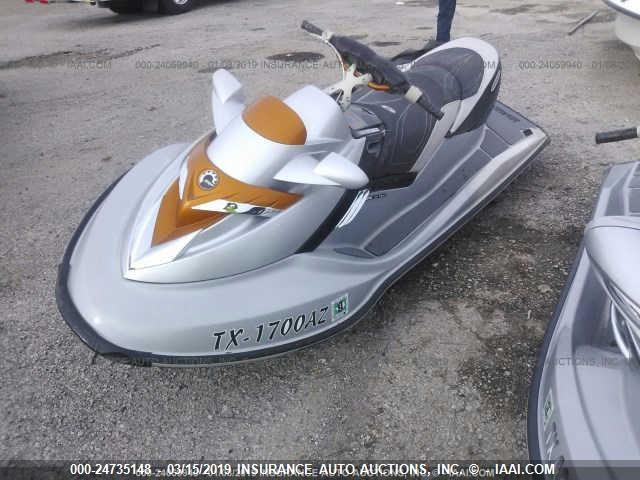 YDV54742C808 - 2008 SEADOO PERSONAL WATERCRAFT  SILVER photo 2