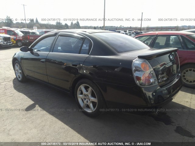 1N4BL11E52C138060 - 2002 NISSAN ALTIMA SE BLACK photo 3