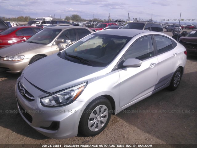 KMHCT4AE6GU105033 - 2016 HYUNDAI ACCENT SE SILVER photo 2