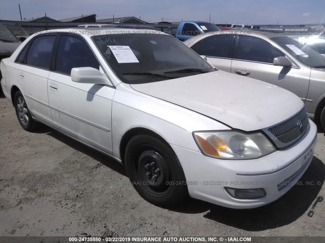 4T1BF28B6YU068330 - 2000 TOYOTA AVALON XL/XLS WHITE photo 1