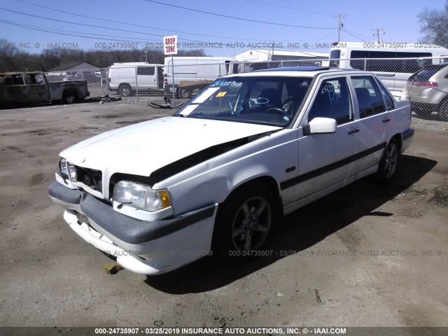 YV1LS5826T2343067 - 1996 VOLVO 850 R WHITE photo 2